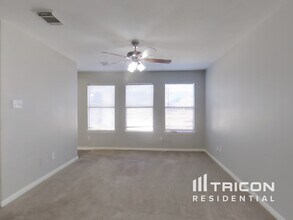 6323 Mountain Pines Ln in Katy, TX - Building Photo - Building Photo