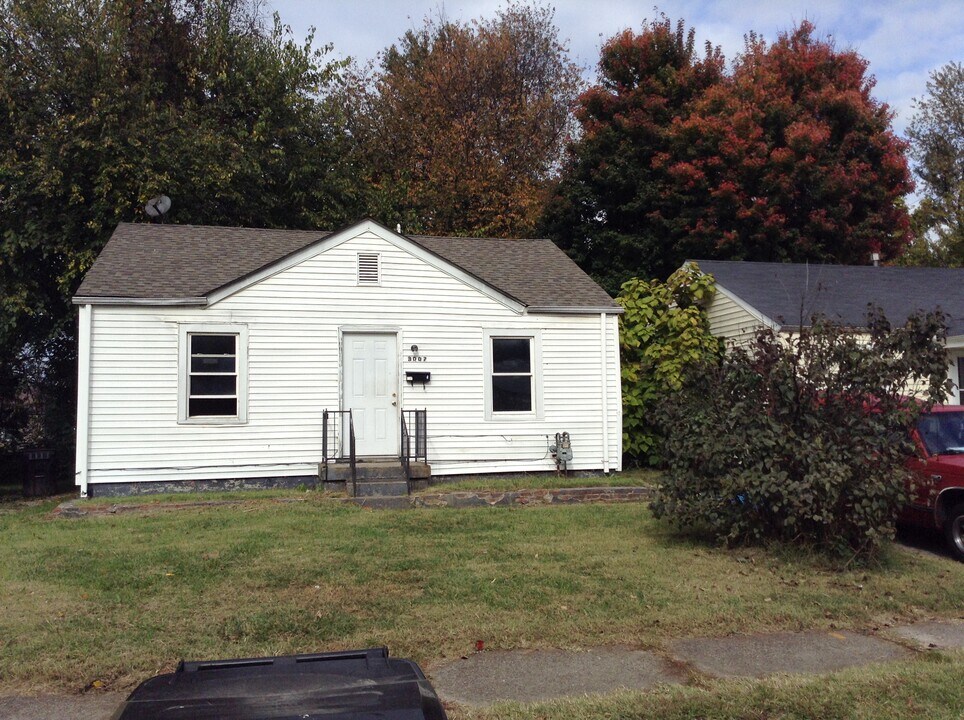 3007 Penway Ave in Louisville, KY - Foto de edificio