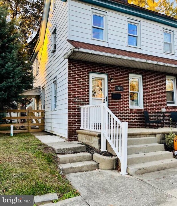 314 N Main St in Woodstown, NJ - Building Photo
