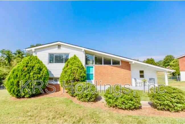 property at 103 Middleboro Pl