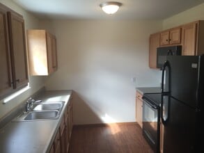 2003 Sunset Cir in Hermann, MO - Building Photo - Building Photo