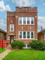 2919 N Kilpatrick Ave in Chicago, IL - Building Photo