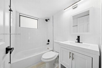 37 NW 59th St in Miami, FL - Building Photo - Building Photo