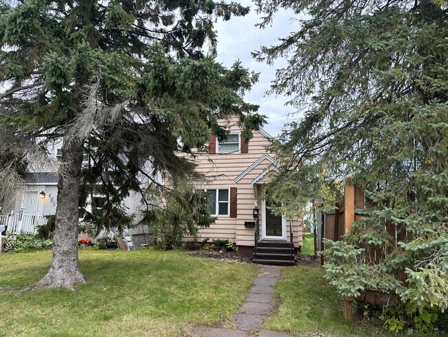 property at 1911 E 11th St