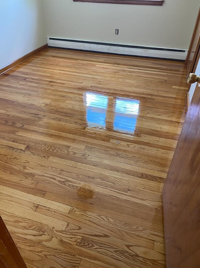 40 Federal Cir, Unit floor 2 in New Britain, CT - Building Photo - Building Photo