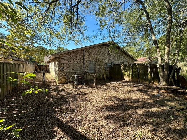 119 Queens Ct in Longview, TX - Building Photo - Building Photo