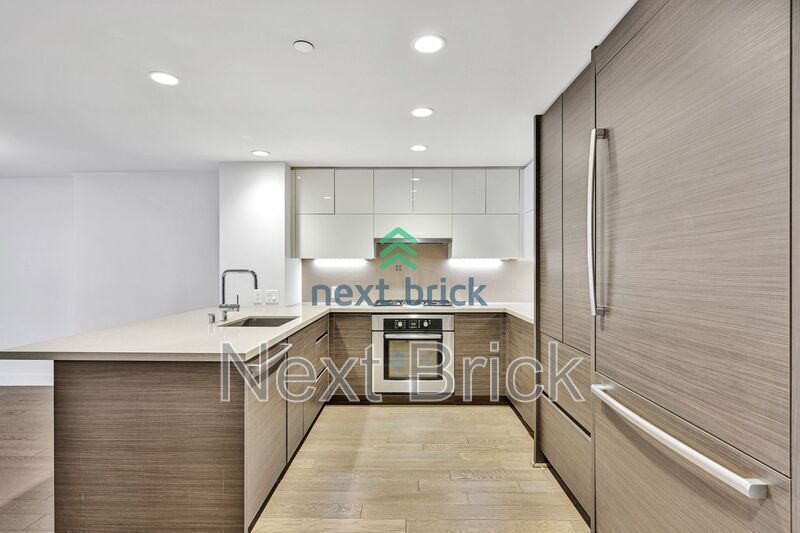 588 Bell St in Seattle, WA - Building Photo