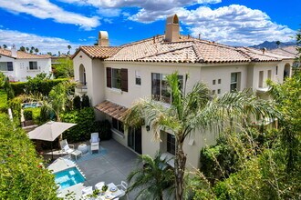 1414 Guzman Ln in Palm Springs, CA - Building Photo - Building Photo