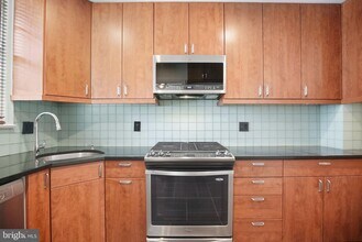 275 S 3rd St in Philadelphia, PA - Building Photo - Building Photo