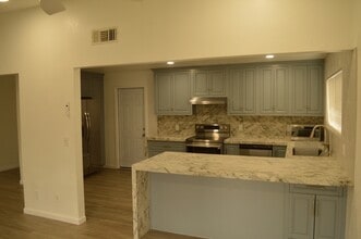 1074 Plumwood Ct in Turlock, CA - Building Photo - Building Photo