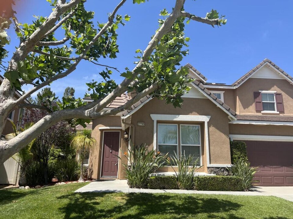 27749 Hackberry St in Murrieta, CA - Building Photo