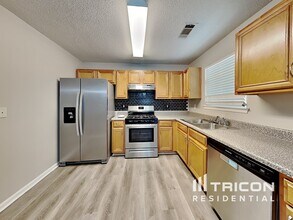 2075 Mulberry Ln in Lithonia, GA - Building Photo - Building Photo