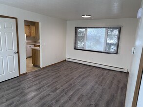 1546 Turner St, Unit 4 in Fairbanks, AK - Building Photo - Building Photo