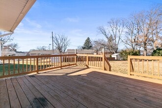 12242 Kuehl Cir in Omaha, NE - Building Photo - Building Photo