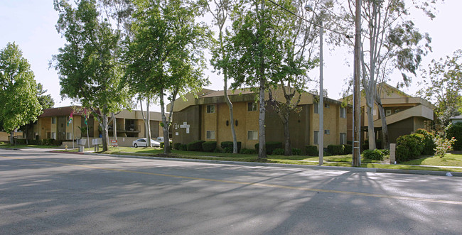 The Quad Apartments in Ontario, CA - Building Photo - Building Photo