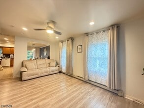 43 Sterling St in Franklin, NJ - Building Photo - Building Photo