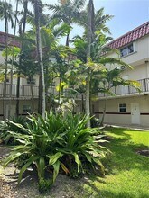 8600 SW 67th Ave in Miami, FL - Building Photo - Building Photo