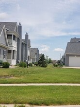 3030 E Stillwater Landing in Urbana, IL - Building Photo - Building Photo