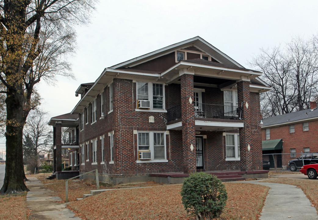 1099 N Parkway in Memphis, TN - Building Photo