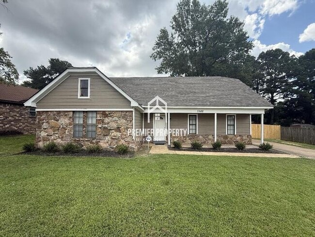 property at 3988 Silverleaf Rd