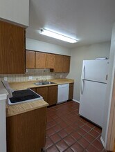 1825 Kendall St in Lakewood, CO - Foto de edificio - Building Photo