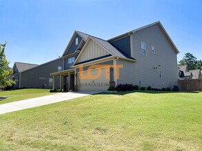 658 Diamond Ridge Way in Duncan, SC - Foto de edificio - Building Photo