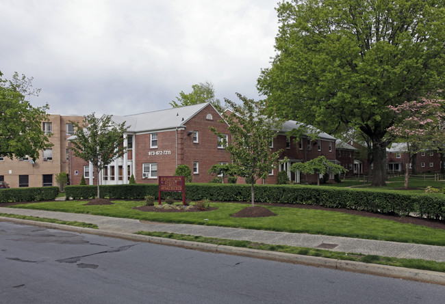 60 Washington Street Apartments in East Orange, NJ - Building Photo - Building Photo