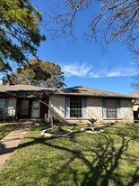 3347 Silverside Dr in Katy, TX - Building Photo