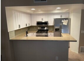 9916 Scripps Westview Wy in San Diego, CA - Building Photo