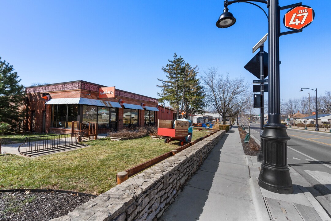 2554 W 47th Ave in Kansas City, KS - Building Photo