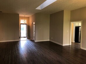 11542 Applewood Cir in Carmel, IN - Building Photo - Building Photo