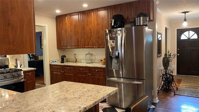 2901 Victoria Dr in Marietta, GA - Building Photo - Building Photo