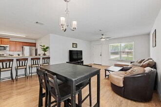 401 Wyeth St, Unit SI ID1492690P in Taylor, TX - Foto de edificio - Building Photo