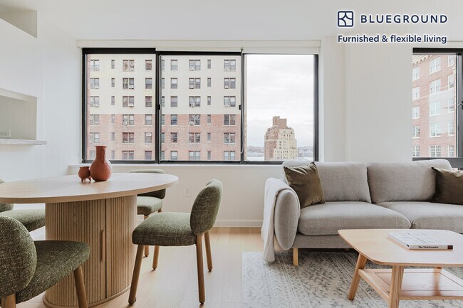 255 W 94th St in New York, NY - Building Photo - Building Photo