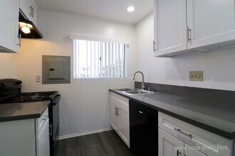 271 S Ventura Rd in Port Hueneme, CA - Building Photo - Building Photo