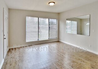 2122 Leger Cir in Jacksonville, FL - Building Photo - Building Photo