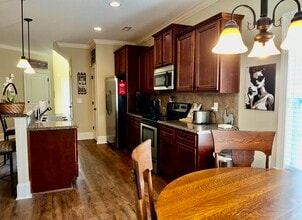 1924 Leighton Dr in Greenville, NC - Building Photo - Building Photo