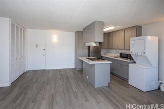 818 S King St in Honolulu, HI - Foto de edificio - Building Photo