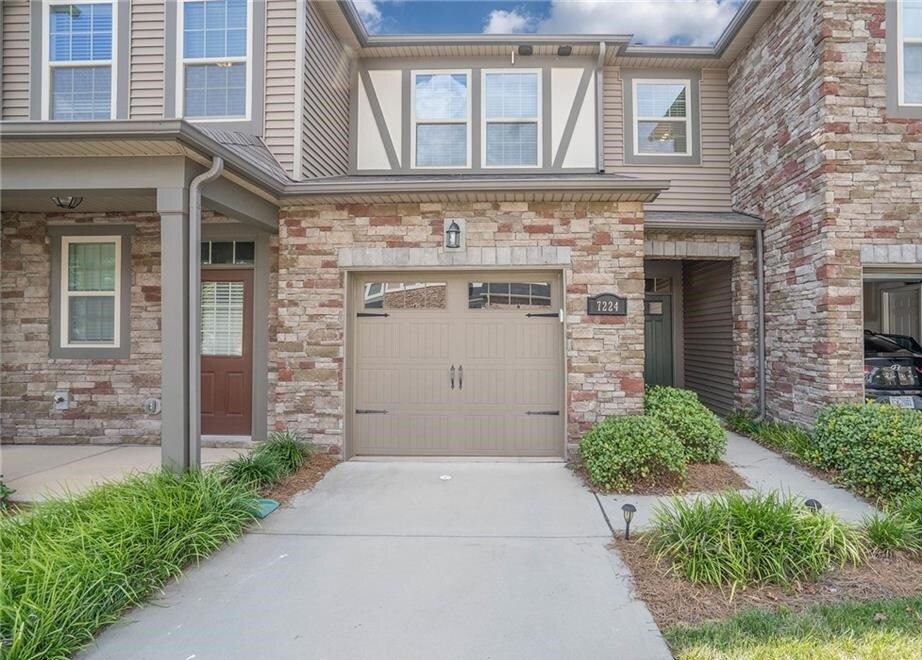 7224 Lochy Ln in Charlotte, NC - Building Photo