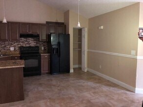 5305 Eagle Lake Dr in Palm Beach Gardens, FL - Building Photo - Building Photo