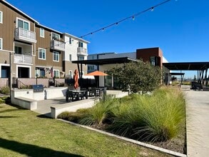 1475 Sandbar Ln in San Pedro, CA - Building Photo - Building Photo