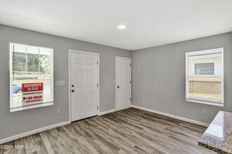 729 Pippin St in Jacksonville, FL - Building Photo - Building Photo