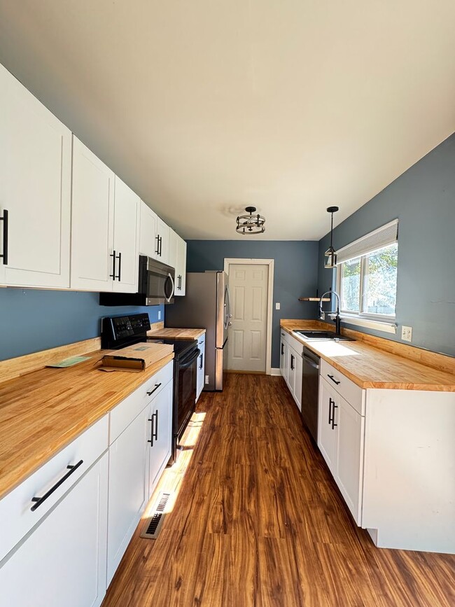 931 Mansfield Dr in Fort Collins, CO - Building Photo - Building Photo