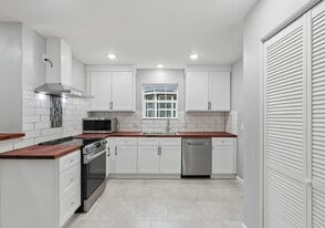 1197 Chisolm Trail in Spring Branch, TX - Building Photo