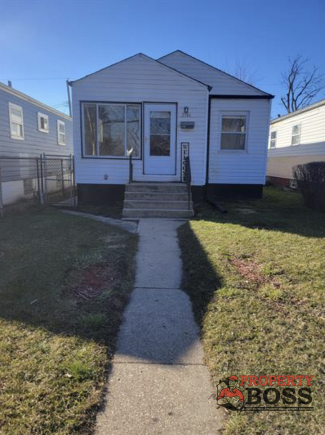 property at 2366 Buchanan St