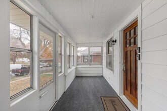 5122 S 37th St in Omaha, NE - Building Photo - Building Photo