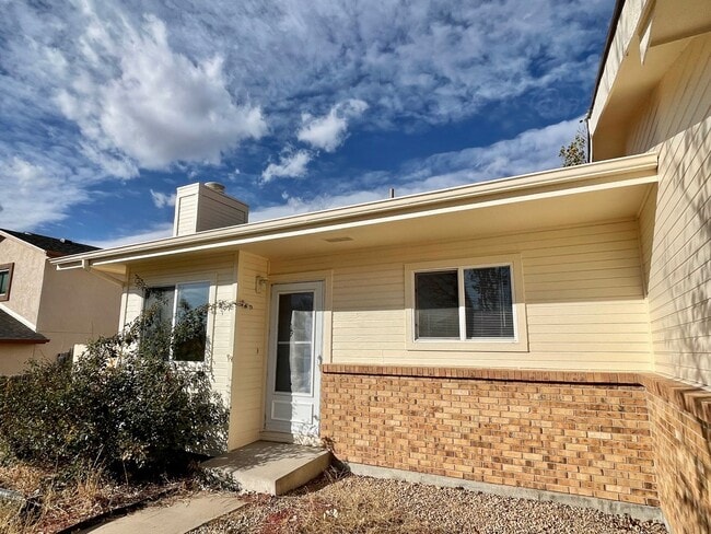 2110 Ambleside Dr in Colorado Springs, CO - Building Photo - Building Photo