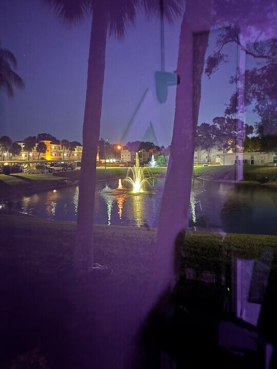 821 Patricia Ave, Unit # 102 in Dunedin, FL - Building Photo