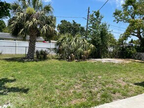 5925 1st St NE in St. Petersburg, FL - Building Photo - Building Photo