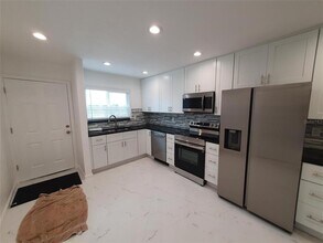 1909 Orange Blvd Way in Palm Harbor, FL - Building Photo - Building Photo